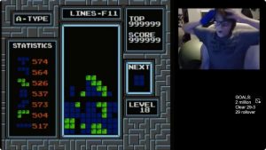 Šis trylikametis tapo pirmuoju žmogumi, įveikusiu „Tetris” žaidimą (video)