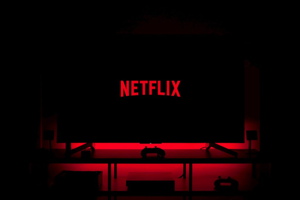 „Netflix“ nebeleis seniems prenumeratoriams mokėti per „Apple“