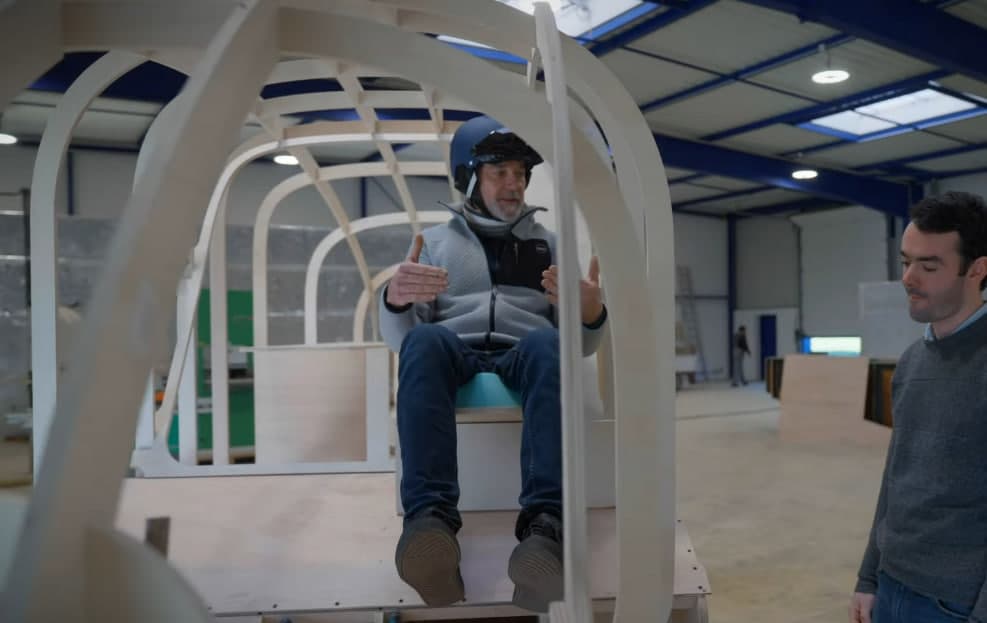 Šveicaras sieks tapti pirmuoju žmogumi apskridusiu pasaulį vandeniliu varomu orlaiviu