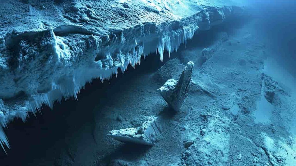 Po Antarktidos Dotsono ledo šelfu aptiktos paslaptingos milžiniškos detalės