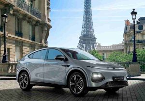 Kinijos automobilių milžinė „XPENG“ beldžiasi į Europos duris – štai ką pristatys Paryžiuje Spalio 14 d.