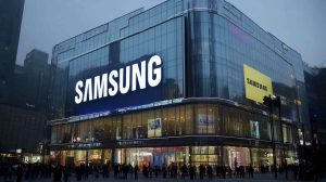 Paaiškėjo, kad „Samsung“ kuria naują „Galaxy Z Fold 7“ modelį: kada galėsite išbandyti?