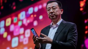 „TikTok“ įkūrėjas tapo turtingiausiu žmogumi Kinijoje