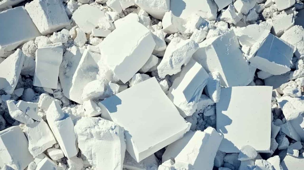 Proveržis energetikoje: iš putplasčio atliekų bus galima gaminti elektrą