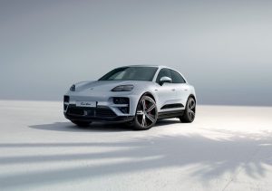 Naujasis elektrinis „Porsche Macan“: pliusai, minusai ir ką rašo internetas?