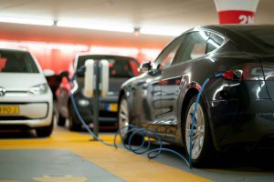 Ar elektromobiliai patikimumu ir ilgaamžiškumu prilygsta tradiciniams automobiliams?