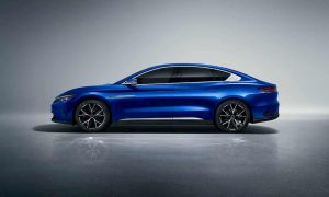 BYD pristato „Denza“ Europoje: naujas iššūkis „BMW“ ir „Mercedes“?