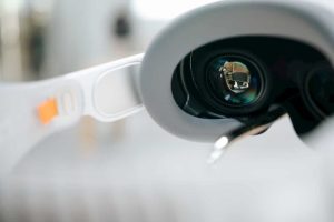 Nauja realybė: išmanūs akiniai gali pakeisti darbo našumą