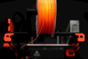 Vokietija planuoja perdirbti milijonus tonų plastiko į 3D spausdinimo siūlus