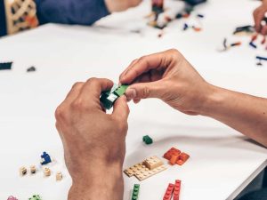 Ankstyva autizmo diagnostika: dirbtinis intelektas sutrikimą atpažįsta iš rankų judesių