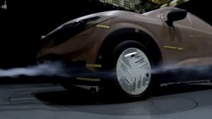 „Nissan“ debiutuos su atnaujintu trečios kartos elektromobiliu „Nissan LEAF“