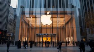 „Apple“ nubausta: išmokės 110 mln. JAV dolerių ispanų įmonei