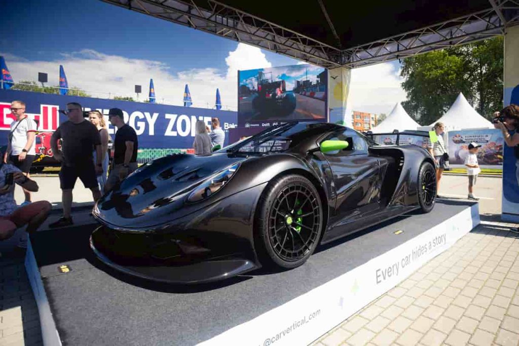 Pirmasis istorijoje Lietuvių sukurtas superautomobilis „Rhino RR01“ paruoštas gamybai: pas klientus – jau metų pabaigoje