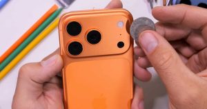 Nuvilnijo masinė skundų banga dėl „iPhone 17 Pro“ paviršiaus įbrėžimų: kas kaltas?