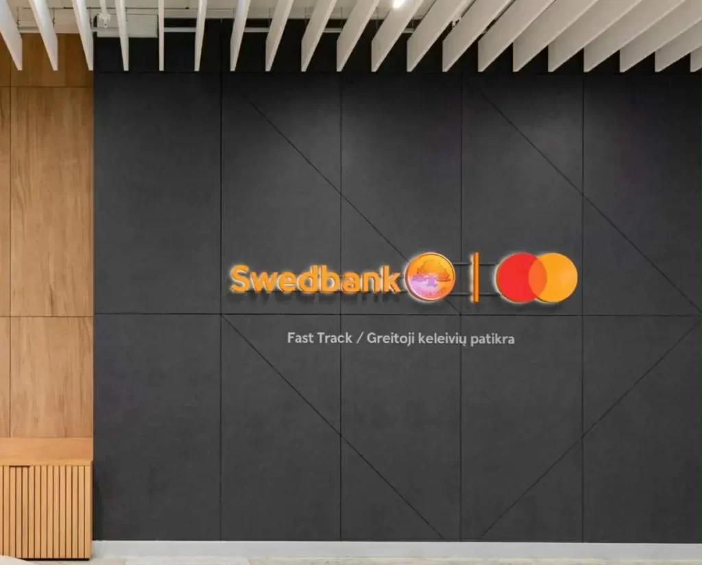 „Swedbank“ už 250 mln. eurų įsigijo „Entercard“