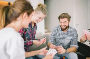 Ar kortų žaidimai lavina loginį mąstymą?
