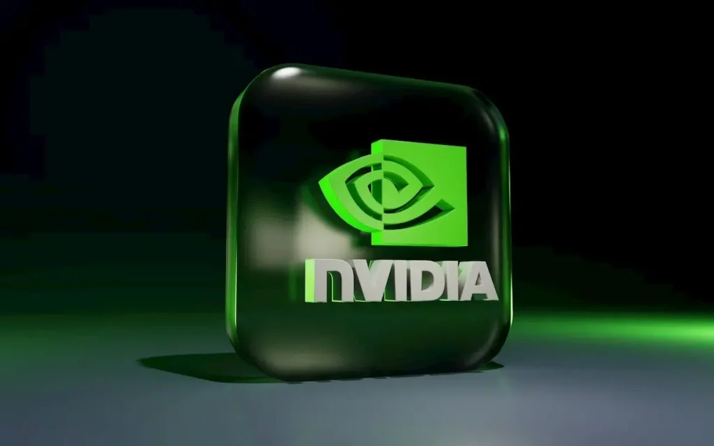 „Nvidia“ žengia į robotaksi rinką: pirmieji bandymai planuojami 2027 m.