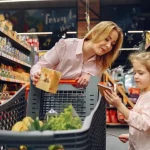 Kasdienių produktų akcijos: kada ir ko laukti parduotuvių lentynose?