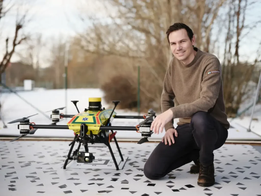 Greitosios pagalbos dronas – sparčiai artėjanti realybė: Švedijos startuolis pradės realius testus