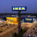 „IKEA“ po padidinamuoju stiklu: Štai kiek medienos sunaudojo 2025 metais