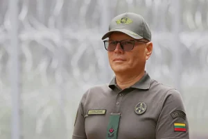 Lietuvos pasieniečių vadas: Baltarusija kuria pavojingą schemą prie mūsų sienos