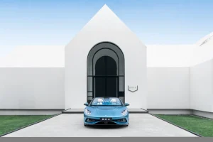 BYD parodė Europai skirtą „Denza Z“: 1000 AG iššūkis superautomobilių rinkai