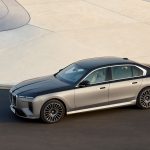 Pristatytas naujasis „BMW 7“: 8K ekranas keleiviams ir šarvuoto kėbulo versija (nuotraukos)