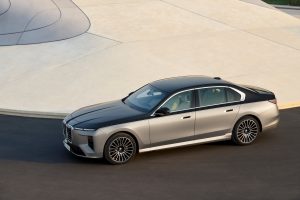 Pristatytas naujasis „BMW 7“: 8K ekranas keleiviams ir šarvuoto kėbulo versija (nuotraukos)