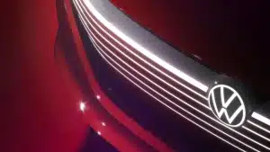 „Volkswagen“ Kinijoje pagamintus automobilius veš į Europą: ko sulauks vairuotojai?