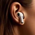 „Apple“ netyčia parodė naujuosius „AirPods“ – juose atsiras iki šiol nematyta funkcija