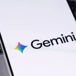 „Google Gemini“ jau naudojasi 1 mlrd. žmonių – sparčiai vejasi lyderį „ChatGPT“