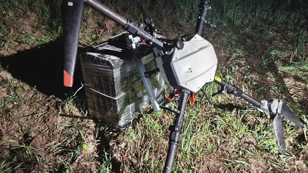 Pasieniečių perimtas kontrabandininkų dronas