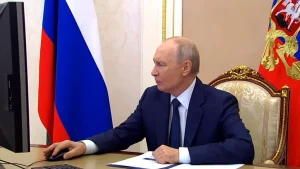 Nufilmavo: Putinas balsavo su neaktyvuota „Windows“ versija amerikietiškame „Dell“ kompiuteryje