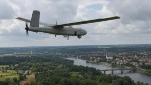 Pastebėjote karinį droną? 7 dalykai, kuriuos turi žinoti kiekvienas
