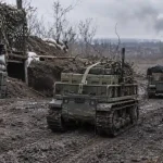 Ukrainos fronte robotai jau atlieka 25 tūkst. misijų per mėnesį: Lietuva – milijardinės karinių technologijų programos dalis