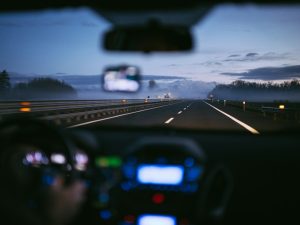 Vaizdo registratorius automobilyje: ką Lietuvoje galima filmuoti, saugoti ir viešinti?