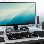 Vienas USB-C kabelis monitoriui, įkrovimui ir duomenims: ką turi palaikyti jūsų kompiuteris