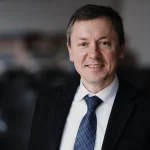 VU ekonomistas perspėja: dyzelino gali pritrūkti ir Lietuvoje – siūlo mažinti greitį iki 90 km/val.