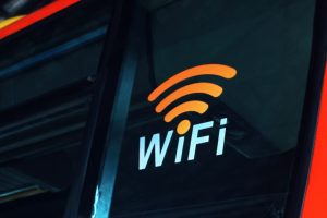 Dingo elektra: ar vis dar veiks šviesolaidis, „Wi-Fi“ ir 5G?