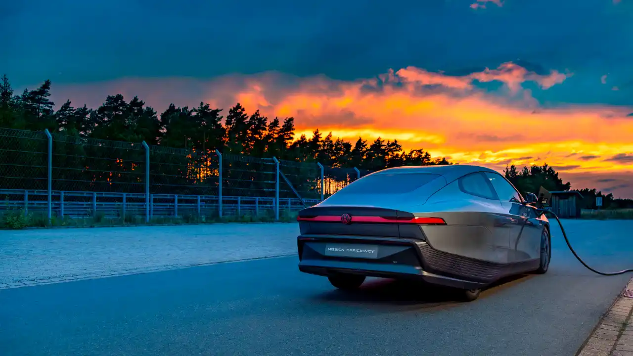 „Volkswagen Mission Efficiency“ beveik serijinis elektromobilis