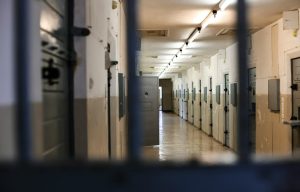 Iranas patvirtino Lietuvos piliečių sulaikymą: URM siekia konsulinio kontakto su dviem moterimis