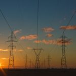 Elektromobilių ir šilumos siurblių daugės, bet ar Lietuvos elektros tinklas tam pasiruošęs?