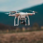 Ukrainos kariai dronus užsisako internetinėje platformoje: kiek užtrunka juos išsiųsti?