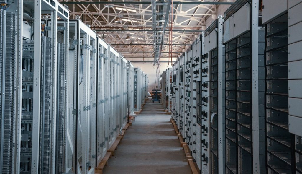 Ukraina smogė „Yandex“ duomenų centrams – iš rikiuotės išvedami Rusijos DI superkompiuteriai