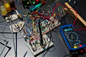Mokslininkai patvirtino trečiosios magnetizmo formos požymius: technologijoms atsiveria naujos galimybės