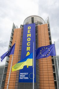 ES paskelbė didžiausią sankcijų sąrašą nuo karo pradžios – smūgis Rusijos raketų ir dronų gamintojams