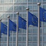 ES atveria 21,3 mlrd. eurų gynybos paskolų etapą: ragina stiprinti bendrus pirkimus su Ukraina