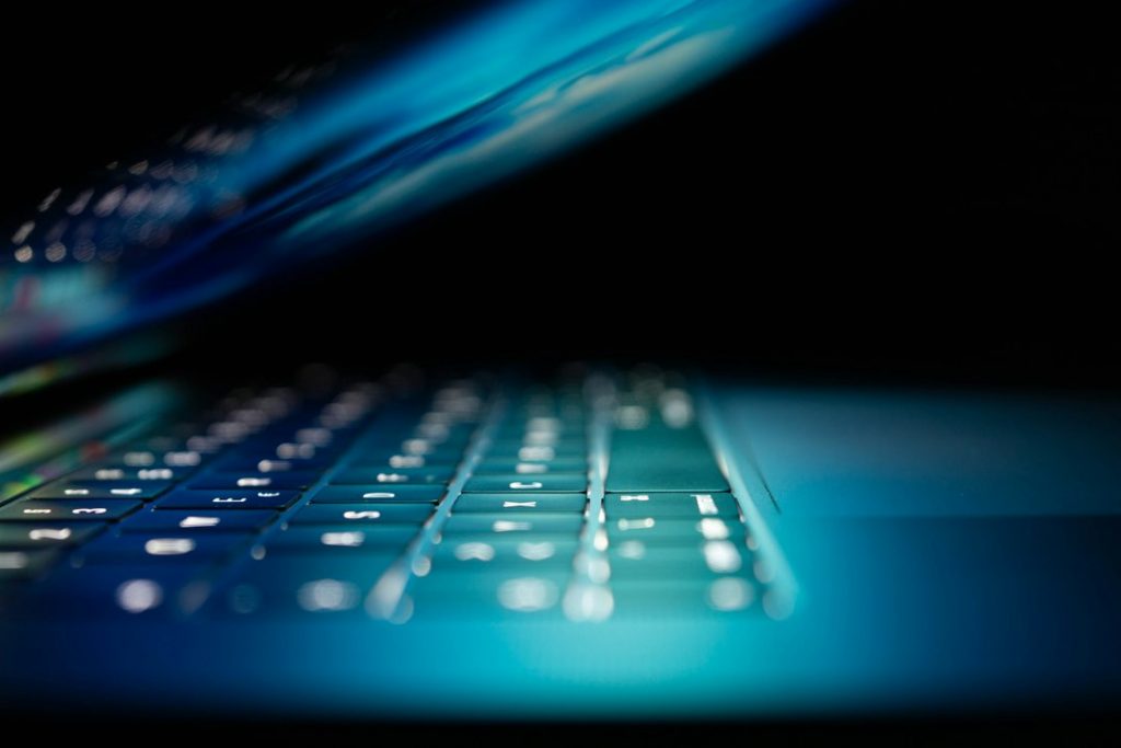 Kaip patikrinti, ar jūsų kompiuteryje nėra paslėptos kenkėjiškos programos?
