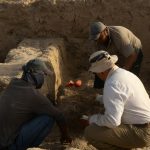 75 tūkst. metų senumo neandertaliečio kauluose – galimo mirtino ieties smūgio pėdsakas