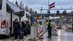 Latvija iki 2027 metų pratęsė autobusų kelionių į Rusiją ir Baltarusiją ribojimus – rengiamas dar griežtesnis draudimas